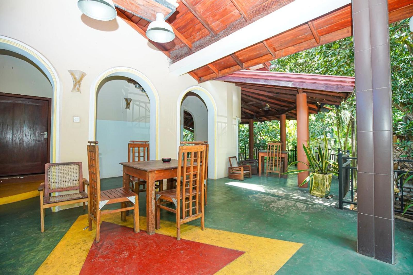 Leopard City Hostel Yala Tissamaharama Bagian luar foto