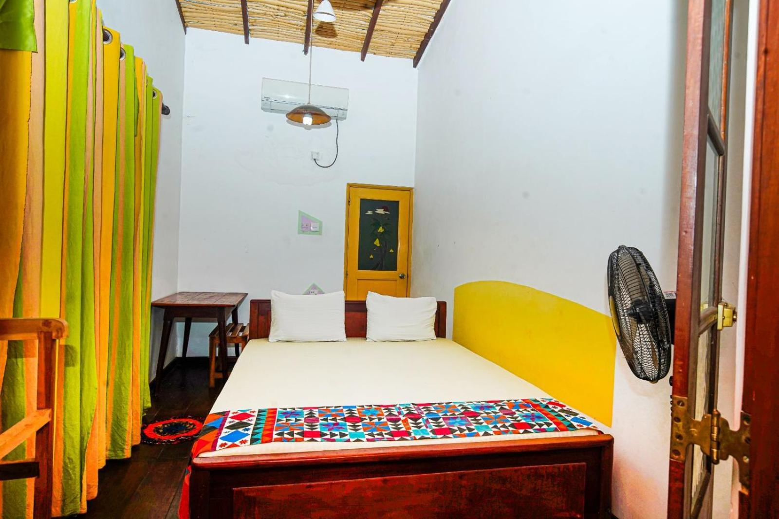 Leopard City Hostel Yala Tissamaharama Bagian luar foto