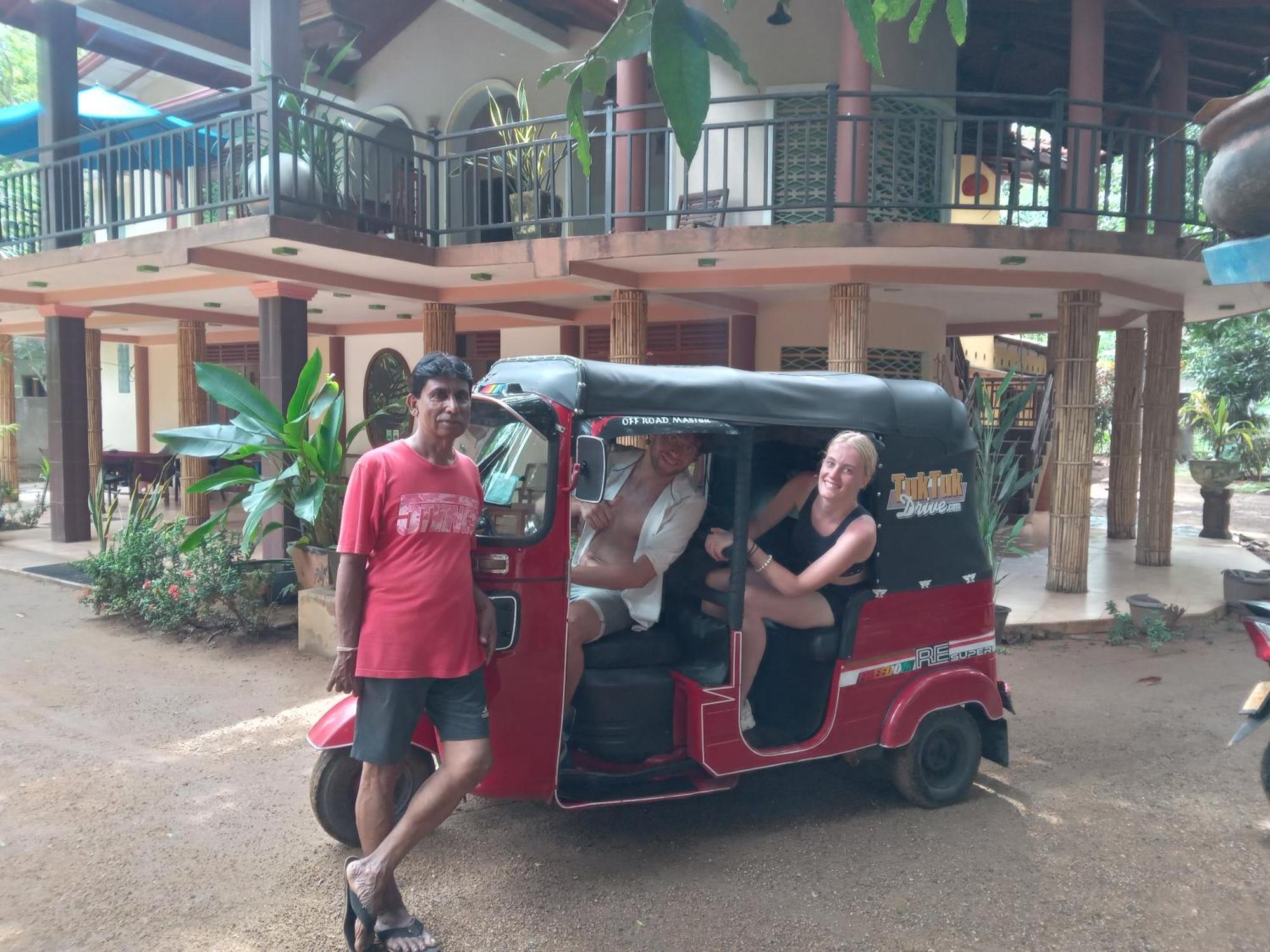 Leopard City Hostel Yala Tissamaharama Bagian luar foto